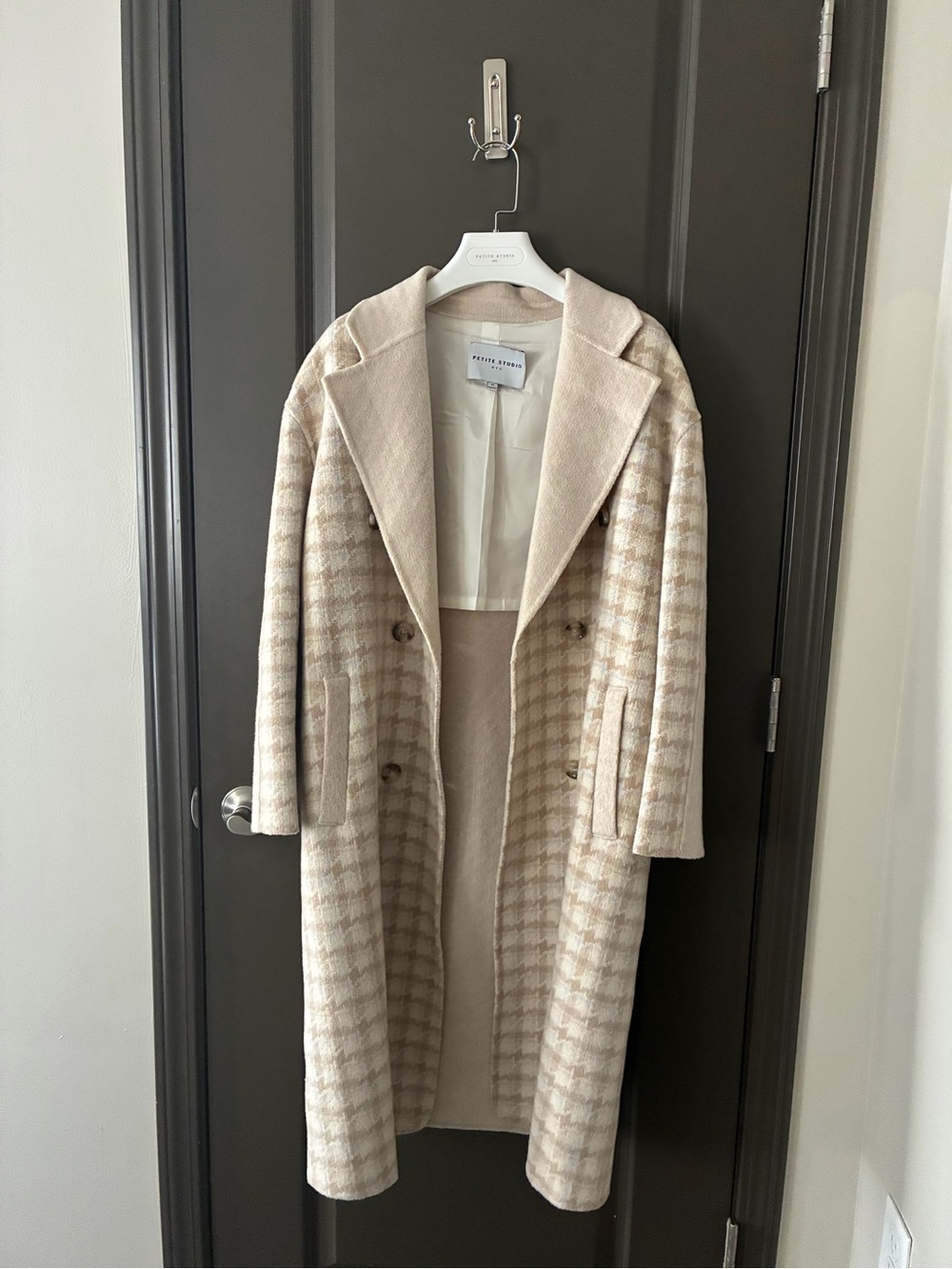 Petite Studio Beige Houndstooth Long Trench Coat